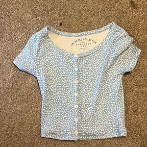 cropped blue flower top